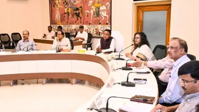ओडिशा में LPG कालाबाजारी पर 24×7 कार्रवाई ओडिशा में LPG कालाबाजारी पर 24×7 कार्रवाई