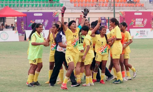 केआईटीजी 2026 : कप्तान किरण ने छत्तीसगढ़ को फुटबॉल फाइनल में पहुंचाया केआईटीजी 2026 : कप्तान किरण ने छत्तीसगढ़ को फुटबॉल फाइनल में पहुंचाया