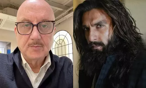 Anupam Kher ने रणवीर सिंह की फिल्म को मिली बड़ी सफलता के बीच उसका बचाव किया