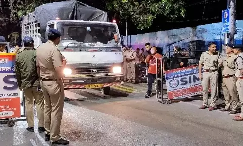 Dehradun: नियम तोड़ने पर दो संचालकों के खिलाफ केस