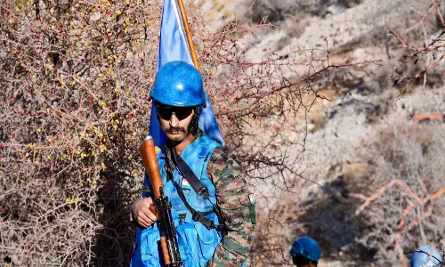 भारत ने लेबनान में UN शांति सैनिकों पर हुए हमलों की निंदा की, शहीद ब्लू हेलमेट्स को श्रद्धांजलि दी