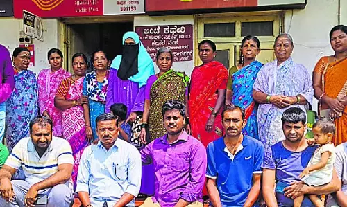 Karnataka : डाकघर को स्थानांतरित न करने का अनुरोध Karnataka : डाकघर को स्थानांतरित न करने का अनुरोध