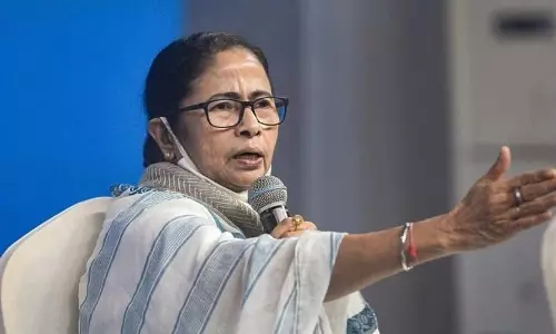 SIR के तहत EC की कार्रवाई से बंगाल में असली वोटरों के वोट छिनने का खतरा: ममता ने CEC से कहा SIR के तहत EC की कार्रवाई से बंगाल में असली वोटरों के वोट छिनने का खतरा: ममता ने CEC से कहा