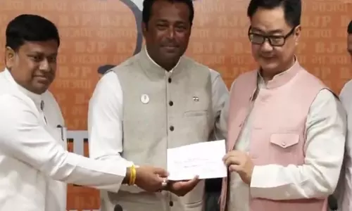 TMC से BJP तक: टेनिस के दिग्गज लिएंडर पेस ने आने वाले चुनावों से पहले नई राजनीतिक पारी शुरू की TMC से BJP तक: टेनिस के दिग्गज लिएंडर पेस ने आने वाले चुनावों से पहले नई राजनीतिक पारी शुरू की