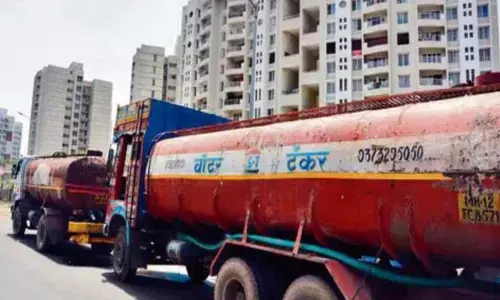 गर्मी शुरू होते ही पुणे और सतारा में Water Shortage गर्मी शुरू होते ही पुणे और सतारा में Water Shortage