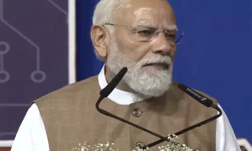 PM नरेंद्र मोदी ने गुजरात के साणंद में केनेस सेमिकॉन प्लांट का उद्घाटन किया
