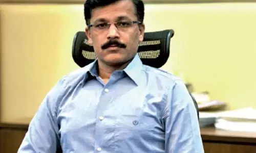 Tukaram Mundhe का 21 साल में 25 बार ट्रांसफर हुआ, अब तीन डिपार्टमेंट संभाल रहे Tukaram Mundhe का 21 साल में 25 बार ट्रांसफर हुआ, अब तीन डिपार्टमेंट संभाल रहे