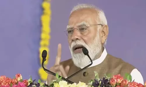 विकास की सुपरफास्ट एक्सप्रेस जारी रहेगी: पीएम मोदी ने Gujarat में कई प्रोजेक्ट्स का उद्घाटन किया