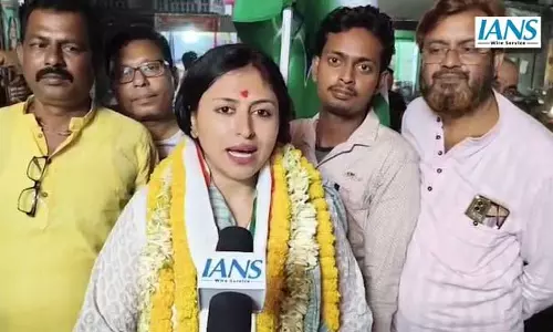 कांग्रेस प्रत्याशी पूजा रॉय चौधरी ने शुरू किया चुनाव प्रचार, एकजुटता पर दिया जोर कांग्रेस प्रत्याशी पूजा रॉय चौधरी ने शुरू किया चुनाव प्रचार, एकजुटता पर दिया जोर