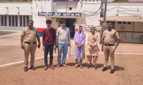 पति को आत्महत्या के लिए प्रताड़ित करने वाले तीन आरोपी उत्तर प्रदेश से गिरफ्तार पति को आत्महत्या के लिए प्रताड़ित करने वाले तीन आरोपी उत्तर प्रदेश से गिरफ्तार