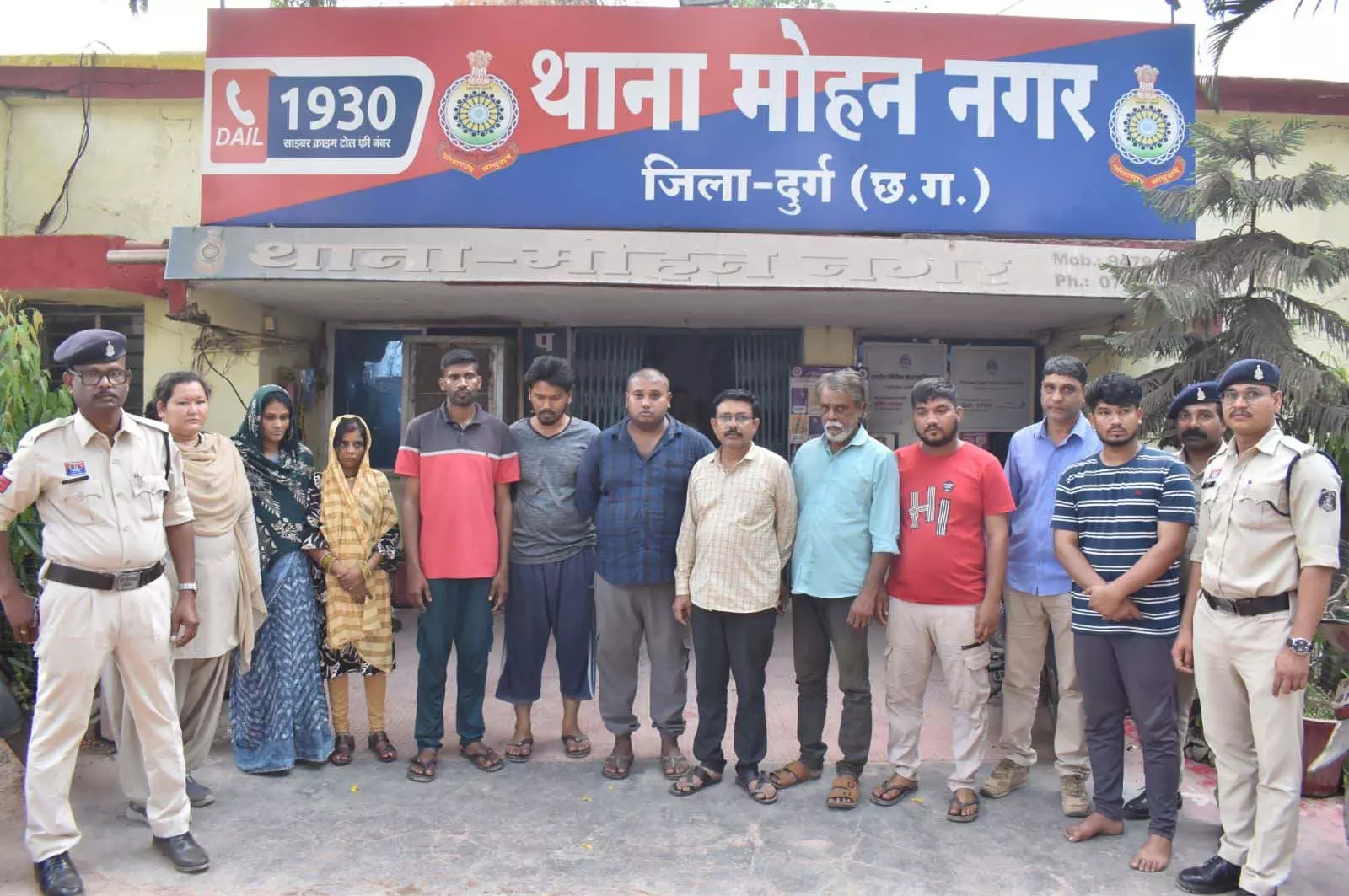 86 लाख के अवैध लेनदेन का खुलासा, म्यूल अकाउंट से साइबर ठगी करने वाले 10 आरोपी गिरफ्तार 86 लाख के अवैध लेनदेन का खुलासा, म्यूल अकाउंट से साइबर ठगी करने वाले 10 आरोपी गिरफ्तार