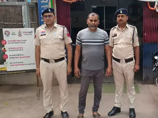 कांग्रेस नेता ने आत्महत्या करने के लिए उकसाया था, हुई गिरफ्तारी कांग्रेस नेता ने आत्महत्या करने के लिए उकसाया था, हुई गिरफ्तारी