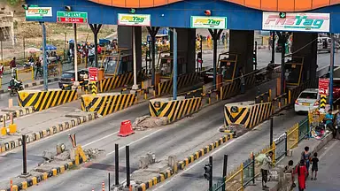 Tamil Nadu के टोल प्लाजा पर टोल फीस बढ़ा दी गई : आज आधी रात से लागू Tamil Nadu के टोल प्लाजा पर टोल फीस बढ़ा दी गई : आज आधी रात से लागू