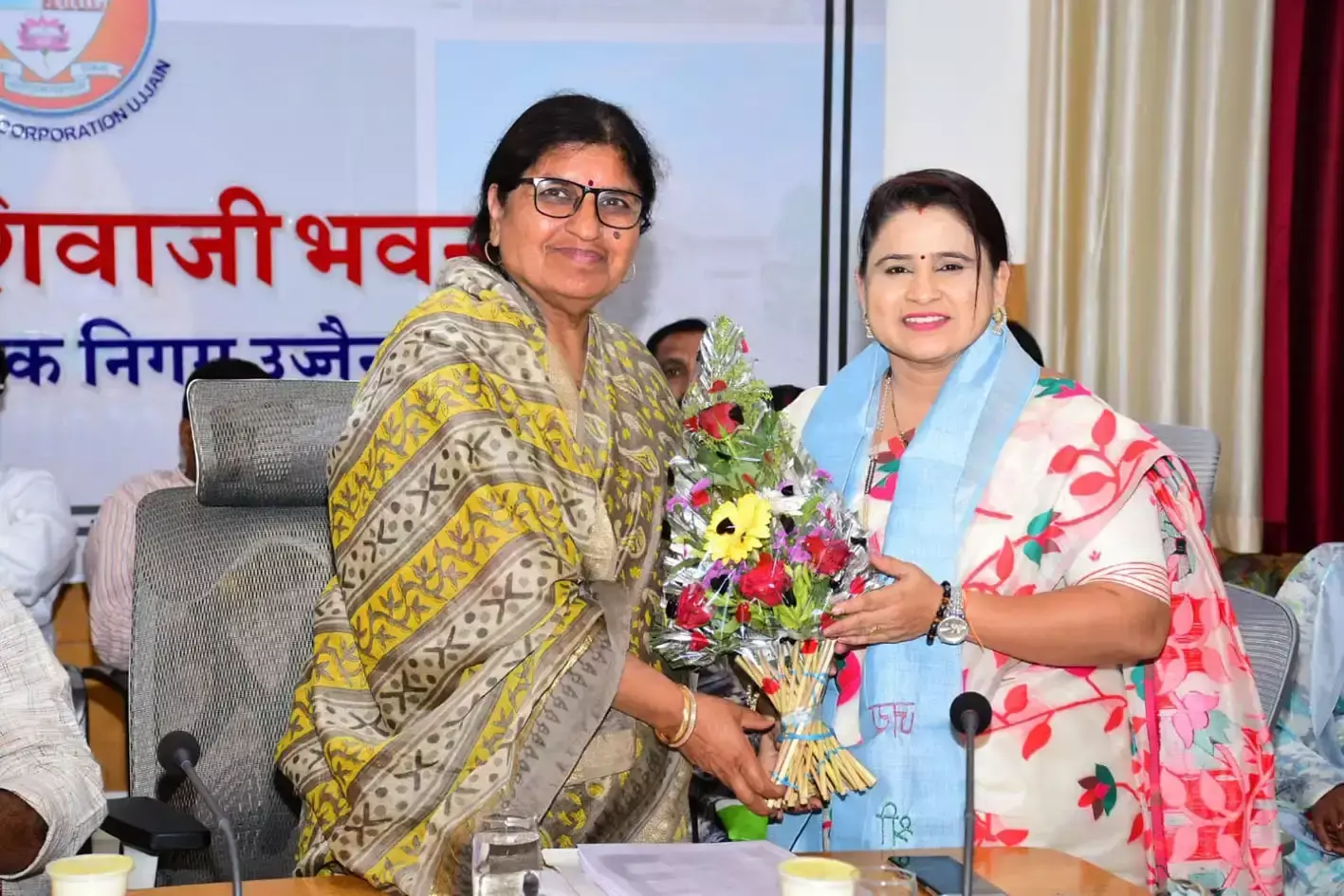 Ujjain: नगर परिषद अध्यक्ष और पार्षदों का निगम नवाचार दौरा Ujjain: नगर परिषद अध्यक्ष और पार्षदों का निगम नवाचार दौरा