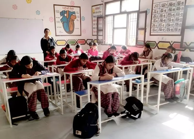 Punjab: मिशन समर्थ 4.0 स्कूलों में सीखने की उपलब्धियों को बढ़ावा देगा Punjab: मिशन समर्थ 4.0 स्कूलों में सीखने की उपलब्धियों को बढ़ावा देगा
