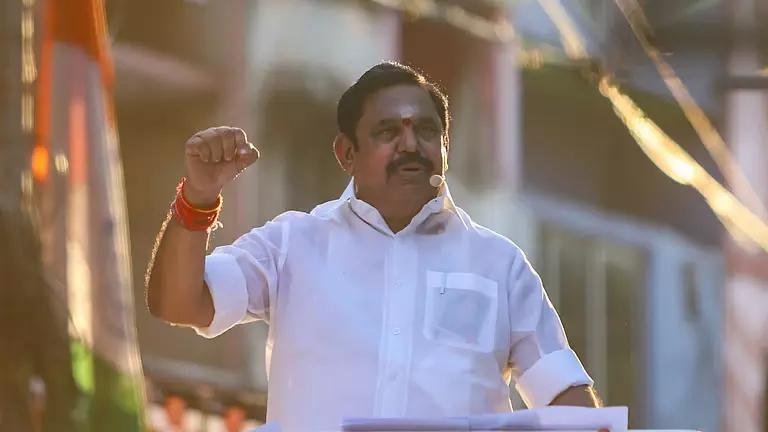 AIADMK माचिस इंडस्ट्री के लिए GST कम करने पर ज़ोर देगी, पलानीस्वामी ने भरोसा दिलाया AIADMK माचिस इंडस्ट्री के लिए GST कम करने पर ज़ोर देगी, पलानीस्वामी ने भरोसा दिलाया