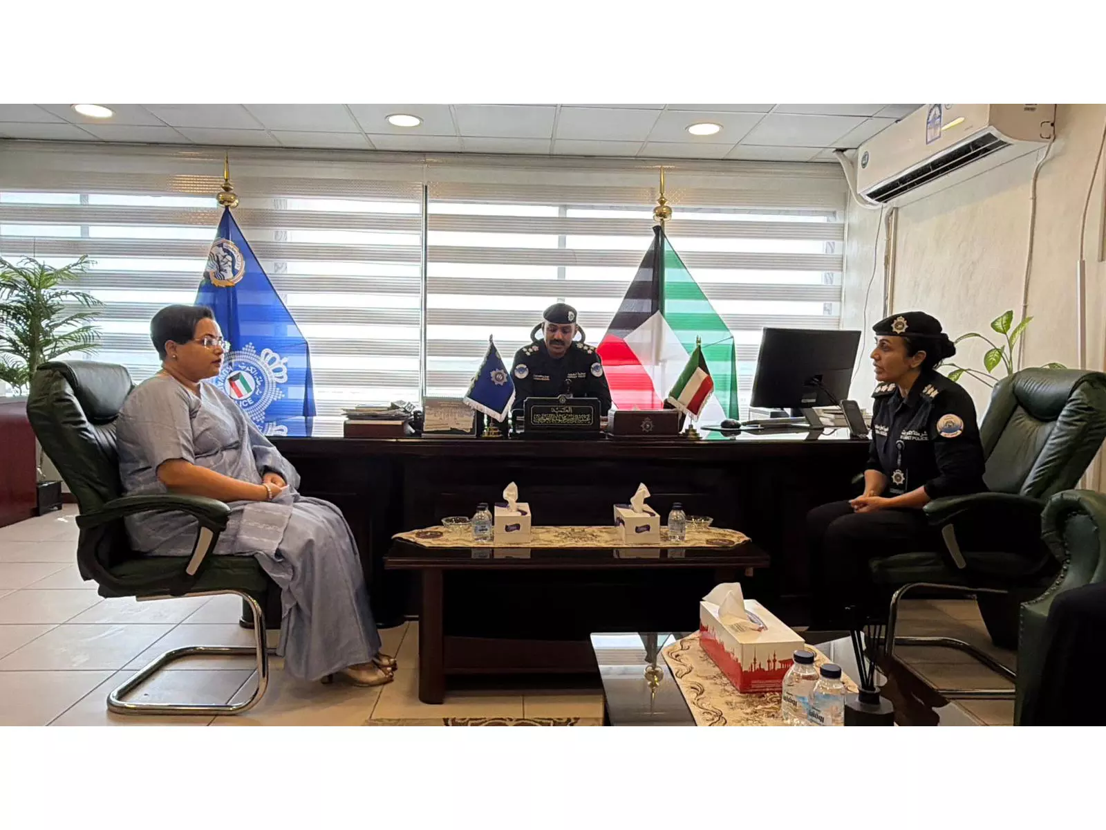 Kuwait: भारतीय दूतावास हमले में मारे गए भारतीय के शव को ले जाने के लिए तालमेल कर रहा Kuwait: भारतीय दूतावास हमले में मारे गए भारतीय के शव को ले जाने के लिए तालमेल कर रहा