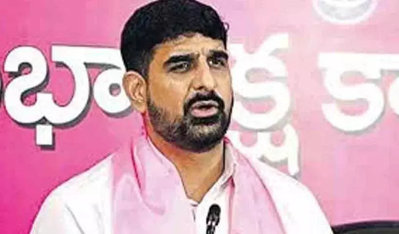 बीआरएस विधायक पदी कौशिक रेड्डी को CID का नोटिस बीआरएस विधायक पदी कौशिक रेड्डी को CID का नोटिस