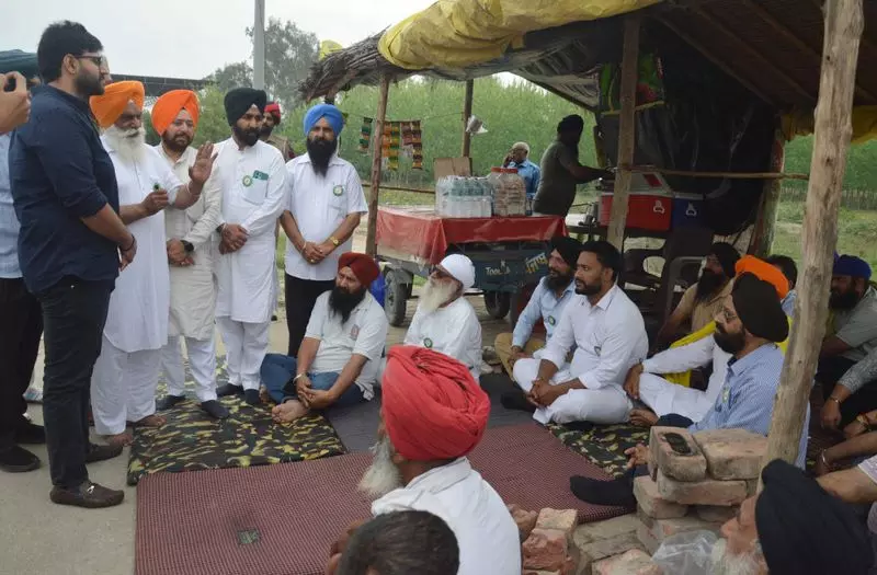 Ludhiana: किसानों ने 17 दिन बाद विरोध प्रदर्शन खत्म किया Ludhiana: किसानों ने 17 दिन बाद विरोध प्रदर्शन खत्म किया