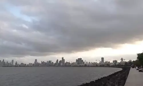 Mumbai : शहर में सुबह बादल छाए रहेंगे Mumbai : शहर में सुबह बादल छाए रहेंगे