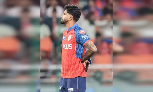 IPL 2026: पंजाब किंग्स के कप्तान श्रेयस अय्यर पर लगा 12 लाख का जुर्माना