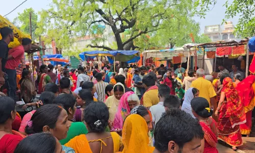 Patna: शीतला माता मंदिर हादसे में 9 महिलाओं की मौत, प्रशासन ने लिया संज्ञान Patna: शीतला माता मंदिर हादसे में 9 महिलाओं की मौत, प्रशासन ने लिया संज्ञान