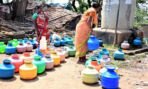 Karnataka के 284 गांवों में इस गर्मी में पीने के पानी का संकट
