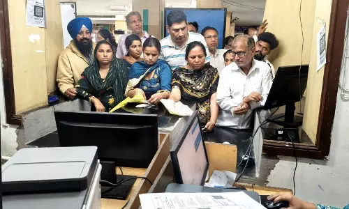 Jalandhar: एक साल के इंतज़ार, सरकार ने सिंगल-विंडो सिटीजन सर्विस पोर्टल के लिए काम शुरू किया Jalandhar: एक साल के इंतज़ार, सरकार ने सिंगल-विंडो सिटीजन सर्विस पोर्टल के लिए काम शुरू किया