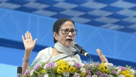 Kolkata: भवानीपुर से ममता बनर्जी का नामांकन 8 अप्रैल को संभव Kolkata: भवानीपुर से ममता बनर्जी का नामांकन 8 अप्रैल को संभव