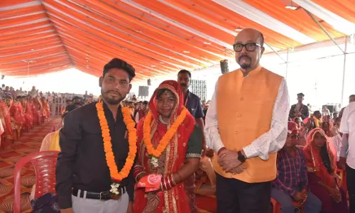 सामूहिक विवाह कार्यक्रम में शामिल हुए राज्यपाल डेका