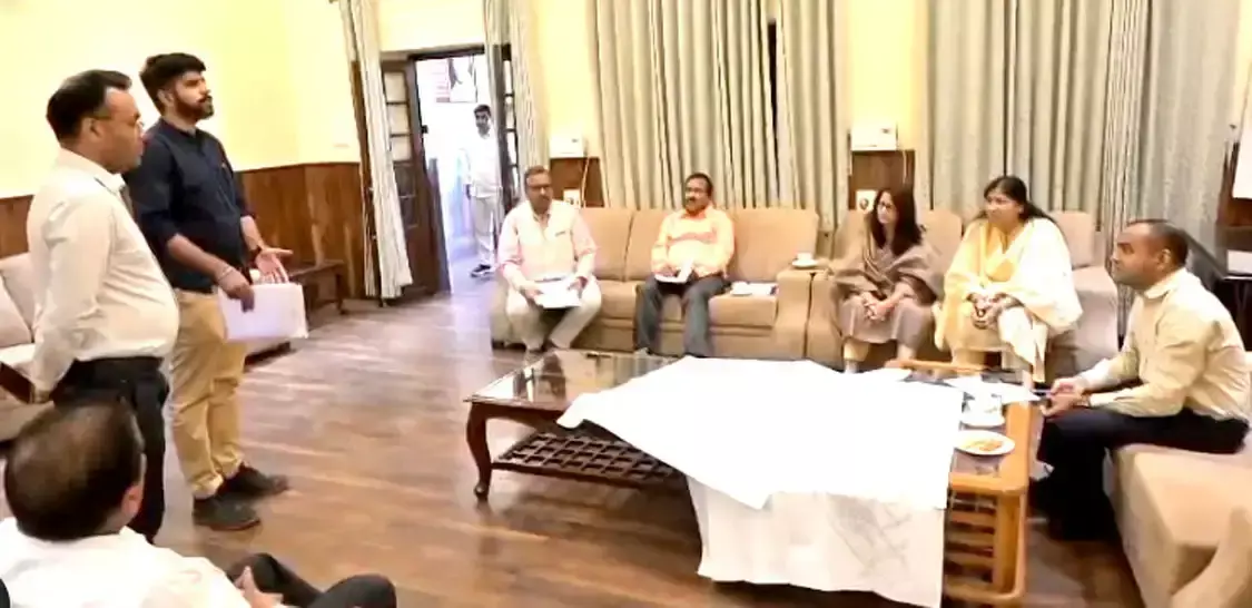 Haridwar: चारधाम यात्रियों की सुविधा के लिए हरिद्वार में सीवरेज कार्य जल्द पूरा Haridwar: चारधाम यात्रियों की सुविधा के लिए हरिद्वार में सीवरेज कार्य जल्द पूरा