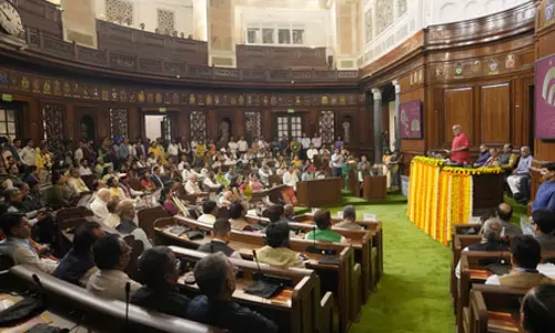 उपराष्ट्रपति ने सुधा मूर्ति की पुस्तक का किया विमोचन, बोले- भारत हमेशा से एक रहा है और सदा एक रहेगा उपराष्ट्रपति ने सुधा मूर्ति की पुस्तक का किया विमोचन, बोले- भारत हमेशा से एक रहा है और सदा एक रहेगा