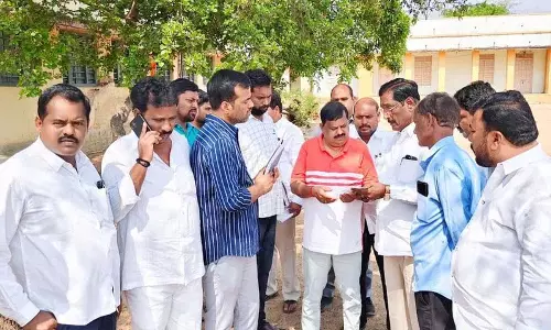 School/college के विकास के लिए प्रयास: MLA बालू नाइक School/college के विकास के लिए प्रयास: MLA बालू नाइक