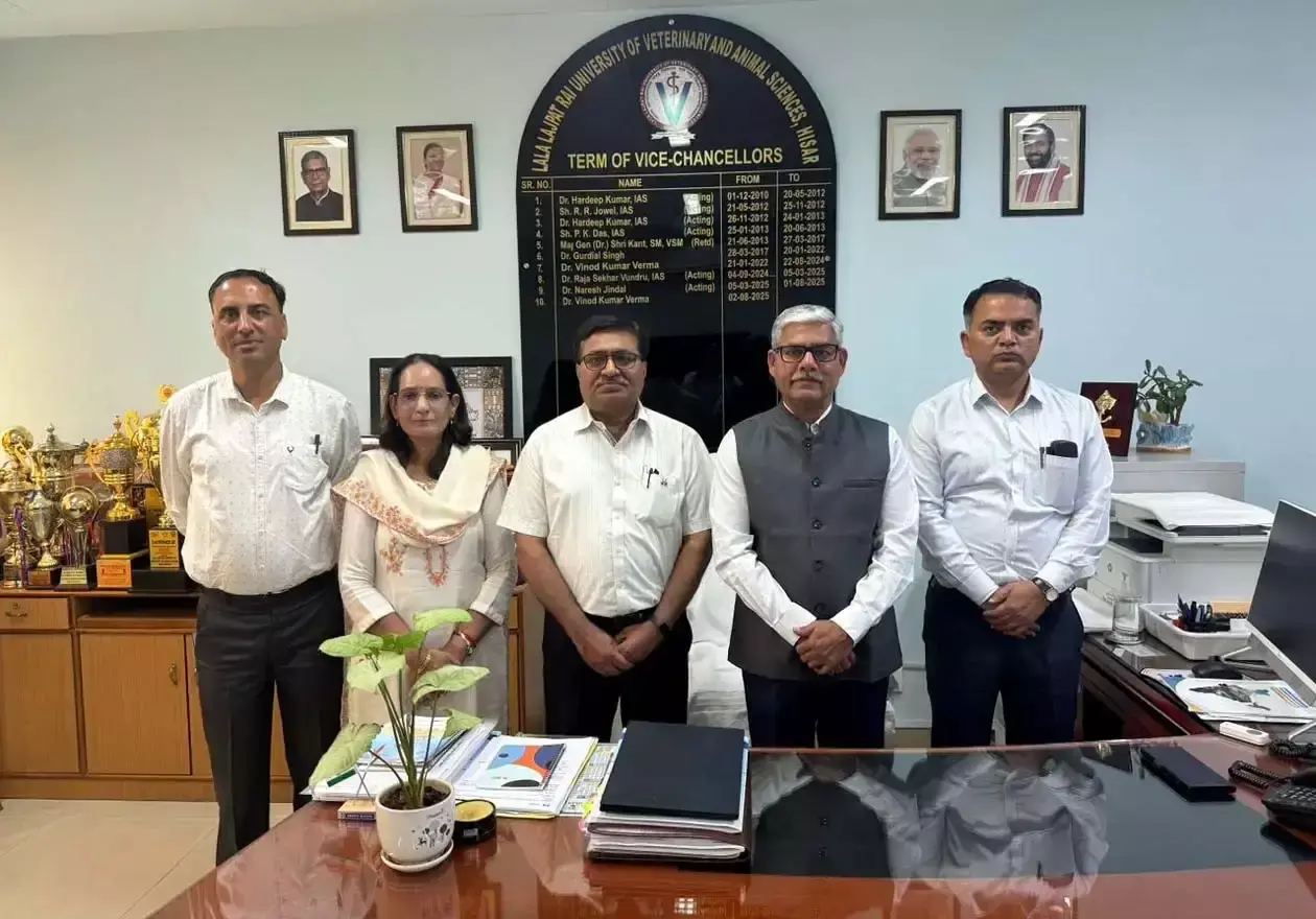 Hisar: प्रशासनिक टीम को बेहतर प्रबंधन के लिए निर्देश Hisar: प्रशासनिक टीम को बेहतर प्रबंधन के लिए निर्देश