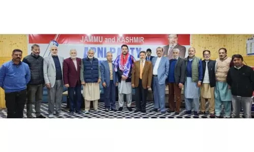 AIP के संस्थापक सदस्य अपनी पार्टी में शामिल हुए AIP के संस्थापक सदस्य अपनी पार्टी में शामिल हुए