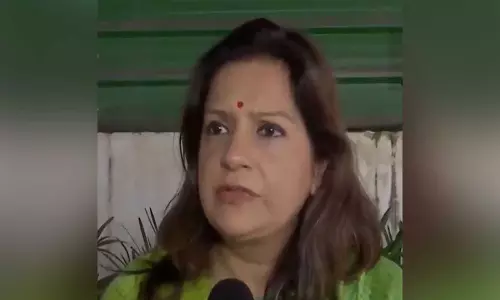 प्रियंका चतुर्वेदी ने कमर्शियल LPG की क़ीमतों में बढ़ोतरी पर केंद्र सरकार पर साधा निशाना प्रियंका चतुर्वेदी ने कमर्शियल LPG की क़ीमतों में बढ़ोतरी पर केंद्र सरकार पर साधा निशाना