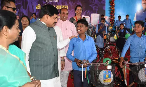 सीएम यादव ने Bhopal में प्रवेशोत्सव-2026 का शुभारंभ किया