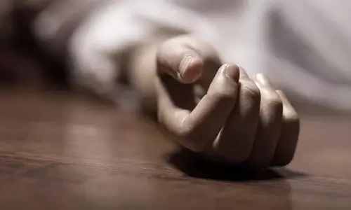 Gadag : हत्यारों ने उस आदमी पर पेट्रोल डालकर आग लगा दी जिसे वे परेशान कर रहे थे Gadag : हत्यारों ने उस आदमी पर पेट्रोल डालकर आग लगा दी जिसे वे परेशान कर रहे थे
