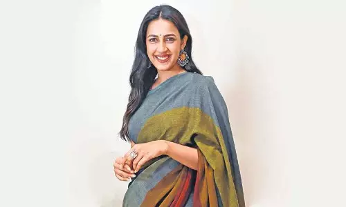 Niharika Konidela ने संगीत शोभन, नयन सारिका स्टारर राकासा को प्रमोट किया Niharika Konidela ने संगीत शोभन, नयन सारिका स्टारर राकासा को प्रमोट किया