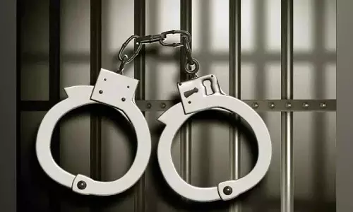 Hyderabad में ऑनलाइन ट्रेडिंग फ्रॉड केस में नौ लोग गिरफ्तार Hyderabad में ऑनलाइन ट्रेडिंग फ्रॉड केस में नौ लोग गिरफ्तार