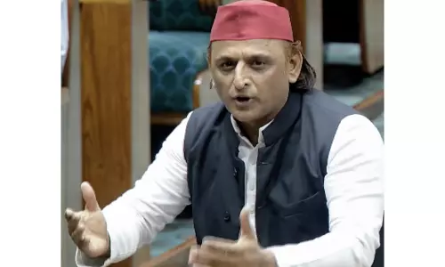 अखिलेश यादव ने FCRA बिल को धांधली वाला बताया, PM CARES और NGO फंड्स को लेकर BJP पर उठाए सवाल अखिलेश यादव ने FCRA बिल को धांधली वाला बताया, PM CARES और NGO फंड्स को लेकर BJP पर उठाए सवाल