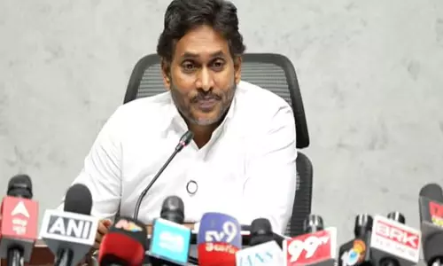 Jagan Mohan Reddy ने अमरावती राजधानी परियोजना को लेकर चंद्रबाबू नायडू सरकार पर साधा निशाना