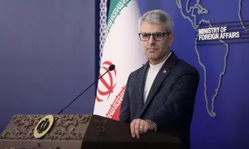 Iran ने ट्रंप के सीज़फ़ायर आरोप को खारिज किया, होर्मुज स्ट्रेट पर पूरा नियंत्रण जताया Iran ने ट्रंप के सीज़फ़ायर आरोप को खारिज किया, होर्मुज स्ट्रेट पर पूरा नियंत्रण जताया