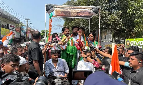 केरलम में चुनाव प्रचार पर ए रेवंत रेड्डी की CPI आलोचना, तेलंगाना CPI ने जताया एतराज़ केरलम में चुनाव प्रचार पर ए रेवंत रेड्डी की CPI आलोचना, तेलंगाना CPI ने जताया एतराज़