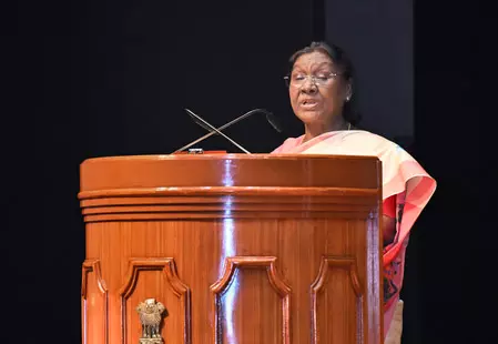 राष्ट्रपति द्रौपदी मुर्मु ने ओडिशा दिवस पर दी बधाई, कहा- राष्ट्र-निर्माण में ओडिशा का योगदान अतुलनीय राष्ट्रपति द्रौपदी मुर्मु ने ओडिशा दिवस पर दी बधाई, कहा- राष्ट्र-निर्माण में ओडिशा का योगदान अतुलनीय