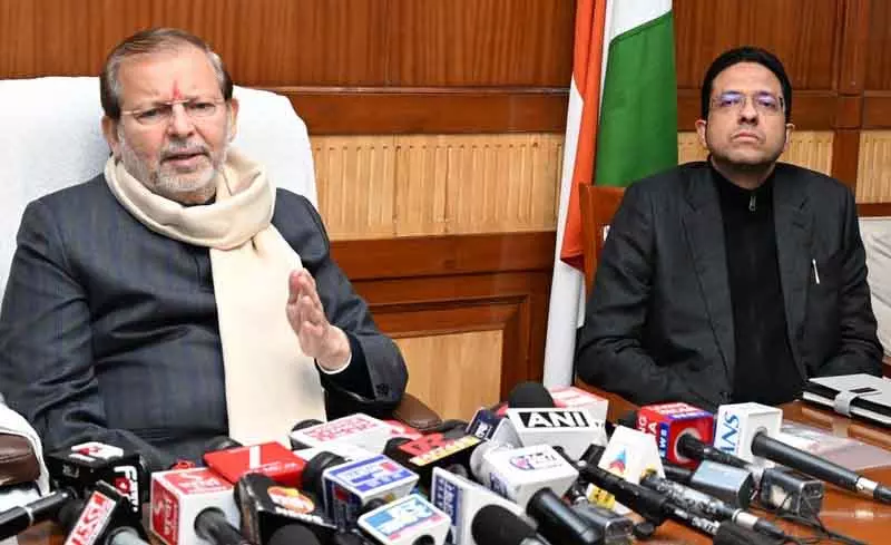 Haryana: सरकारी फंड के गलत इस्तेमाल पर मंत्री ने सरपंच को सस्पेंड करने का आदेश दिया Haryana: सरकारी फंड के गलत इस्तेमाल पर मंत्री ने सरपंच को सस्पेंड करने का आदेश दिया