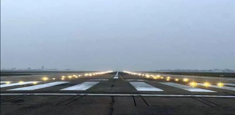 Amritsar Airport ने रनवे और एयरफील्ड इंफ्रास्ट्रक्चर अपग्रेड के लिए फ्लाइट शेड्यूल में बदलाव किया Amritsar Airport ने रनवे और एयरफील्ड इंफ्रास्ट्रक्चर अपग्रेड के लिए फ्लाइट शेड्यूल में बदलाव किया