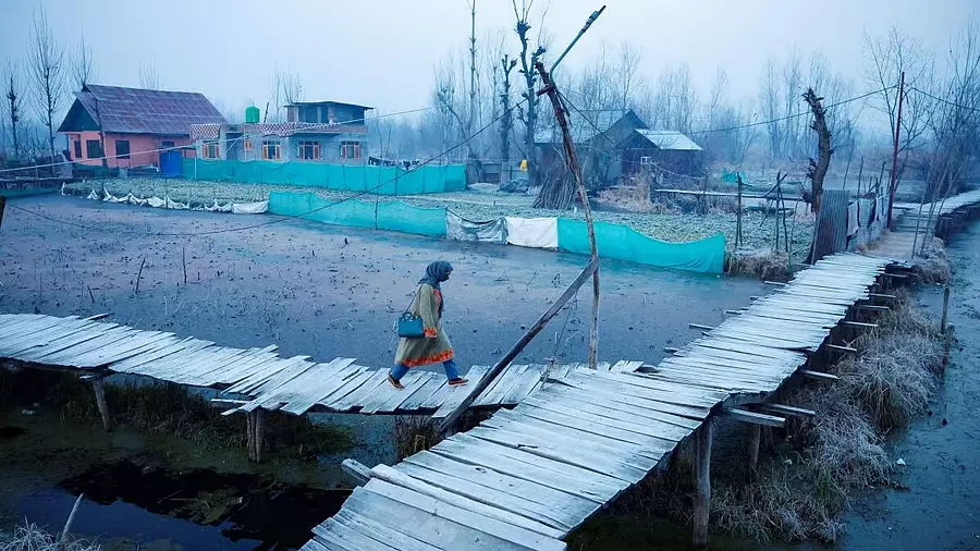 5 झीलें, 1 चेतावनी: कश्मीर में GLOF का खतरा सामने आया 5 झीलें, 1 चेतावनी: कश्मीर में GLOF का खतरा सामने आया
