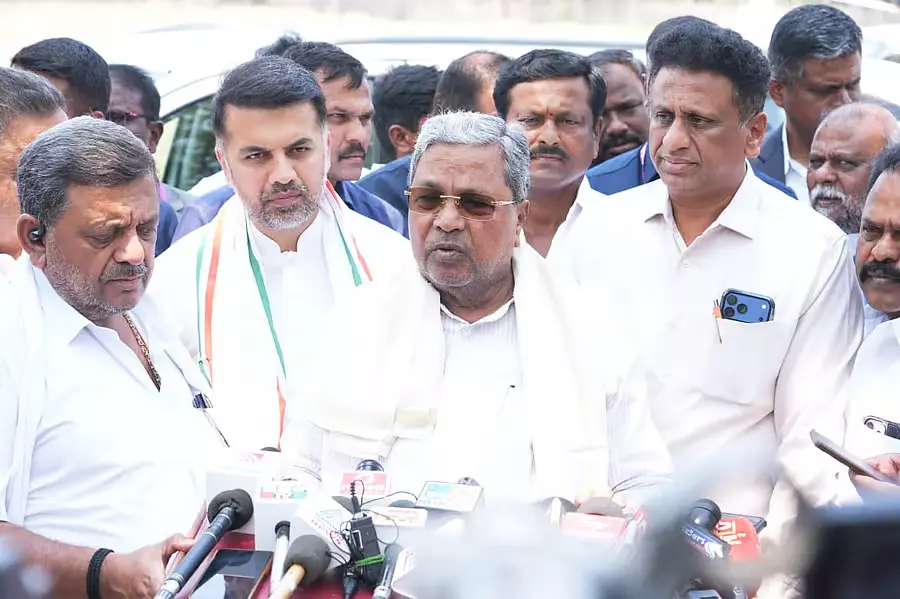 राज्य की आर्थिक हालत स्थिर है: CM सिद्धारमैया ने BJP के आरोपों पर पलटवार किया राज्य की आर्थिक हालत स्थिर है: CM सिद्धारमैया ने BJP के आरोपों पर पलटवार किया