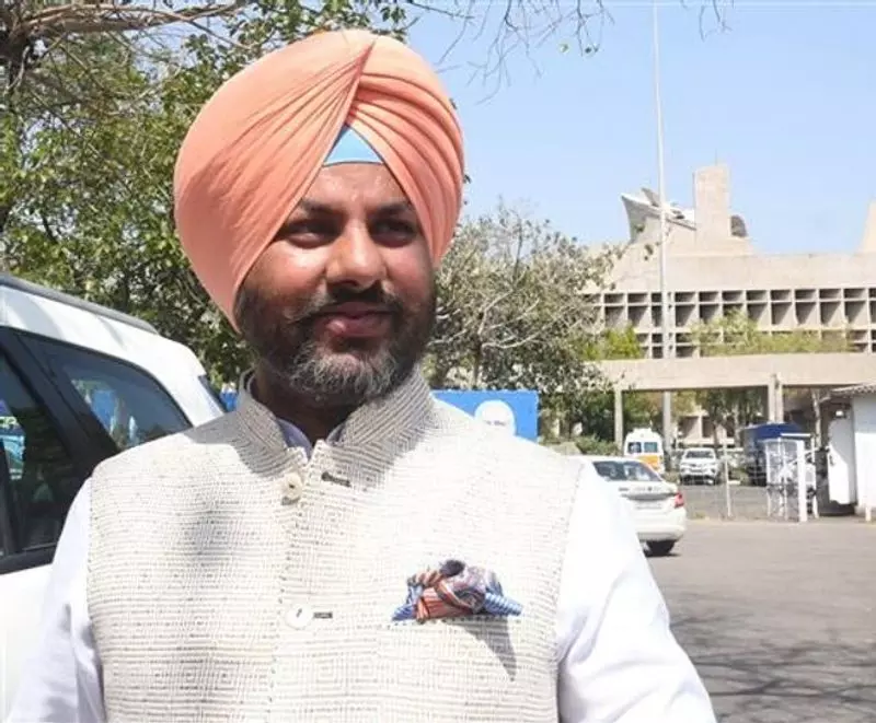 Kapurthala district में गोलीबारी की घटना से ब्लॉक समिति चेयरमैन चुनाव प्रभावित Kapurthala district में गोलीबारी की घटना से ब्लॉक समिति चेयरमैन चुनाव प्रभावित
